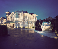Macalister Mansion